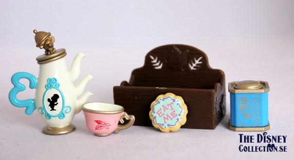 aliceinwonderland_cakes2