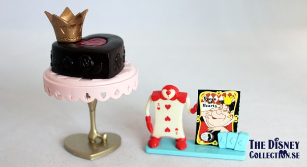 aliceinwonderland_cakes3