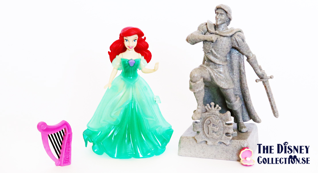 Ariel  Disneystore Light-Up Dress Figure Play Set