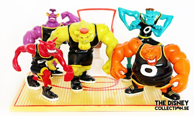 space-jam-Tune-squad-vs-monstars-full-court-gift-set2