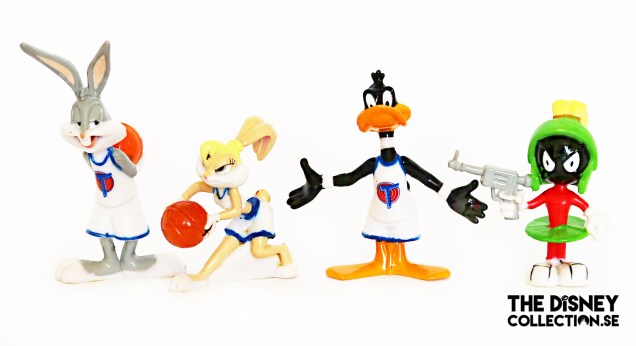 space-jam-Tune-squad-vs-monstars-full-court-gift-set3