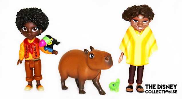 encanto_ultimate_madigral_family_set_jakks2