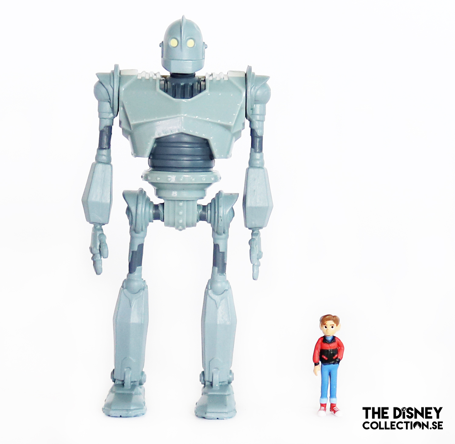 iron-giant-super7-figure